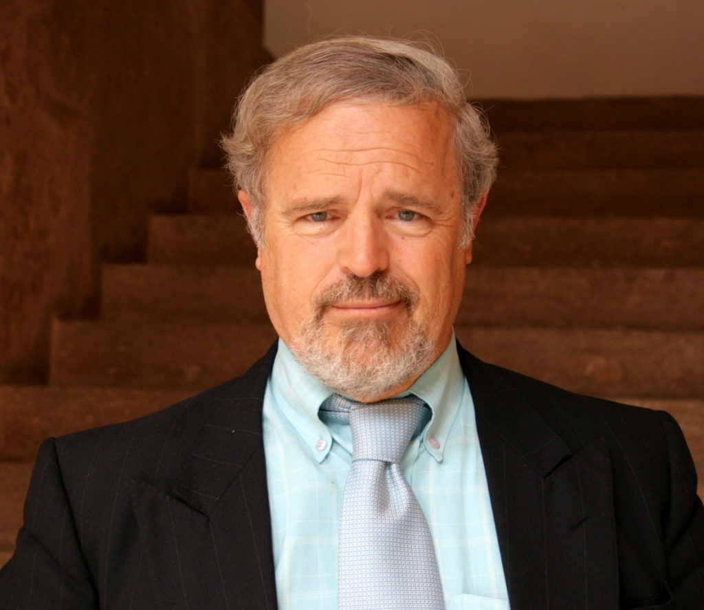 Muere el escritor y profesor universitario Pedro J. de la Peña