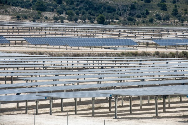 Desarrollos Fotovoltaicos suma 33 MW más a su planta en Agost a través de una quinta fase