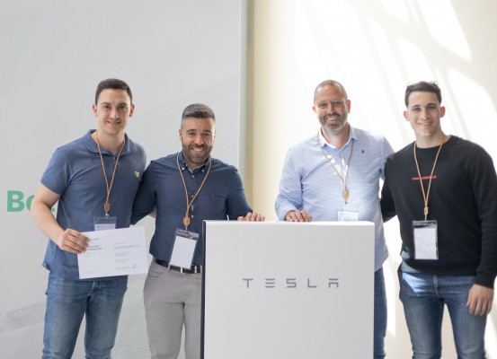 La eldense Awergy diversifica y suma otro socio 'top' tras Atitlan: instalador de Tesla para Alicante