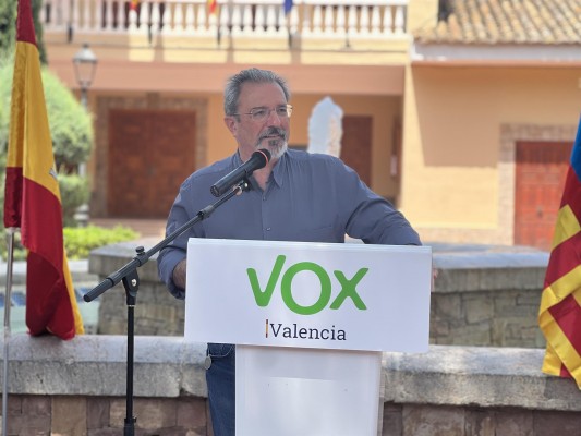 Carlos Flores asegura que Vox 