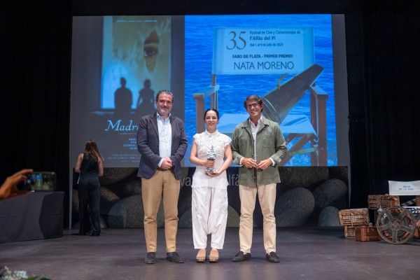 Nata Moreno gana el concurso de cortos del 35 Festival de Cine de l'Alfàs con 'Madreselva'