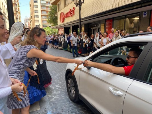 Castelló homenatja a Sant Cristòfol i recupera la benedicció de vehicles en un acte multitudinari