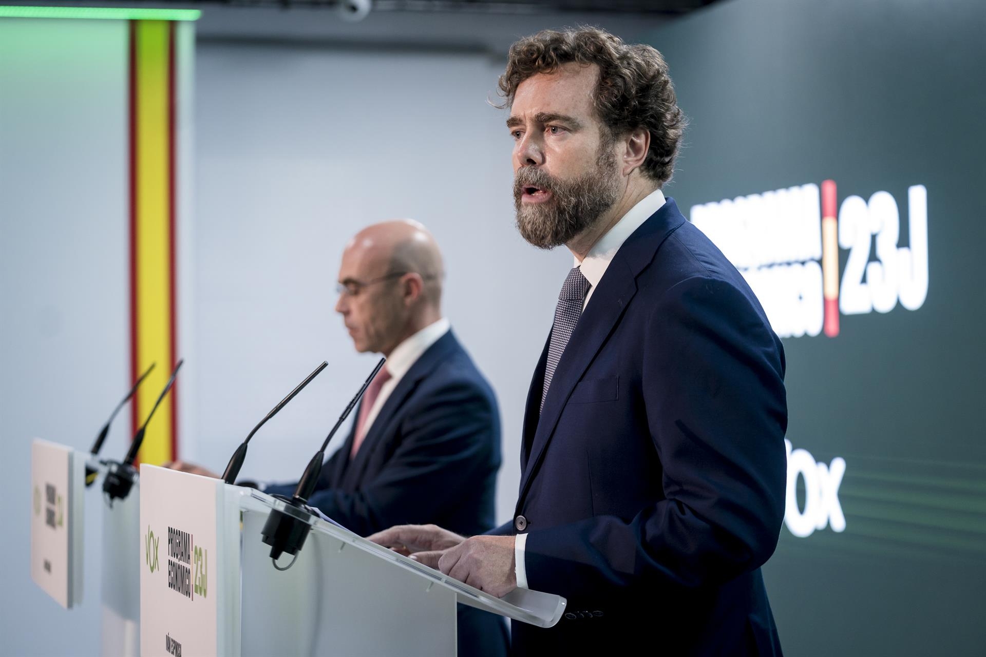 Vox propone eliminar el IVA en primera vivienda y reducirlo en bienes de primera necesidad