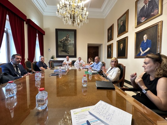 Castelló activa el diálogo para pactar una solución que desbloquee la reforma del Mercado de Abastos
