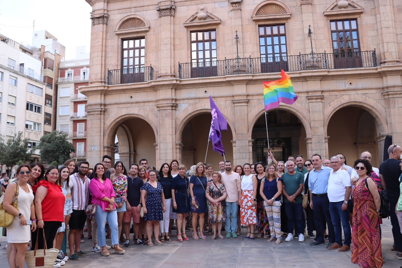 Carrasco endurece el discurso y se acerca a Vox al criticar una manifestación feminista
