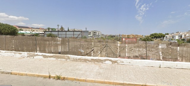 El nuevo colegio de Orihuela Costa se reubica a Los Dolses y no estará listo para el principio del curso