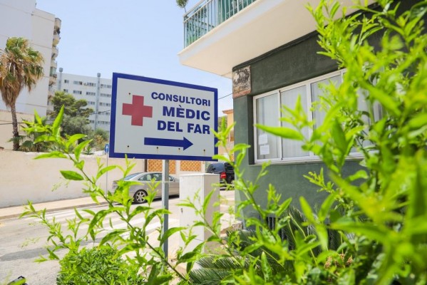 El consultorio médico del Faro de Cullera abrirá todos los días durante el verano 