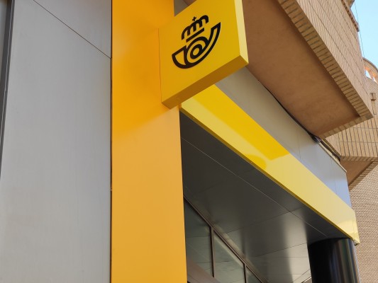 Correos amplía en Castellón el horario en once oficinas para agilizar el voto por correo