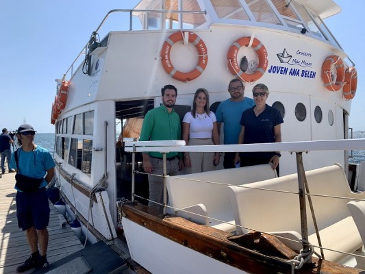 Aplausos y algunas críticas por los servicios del ferry y del taxi marítimo entre Santiago de la Ribera y La Manga