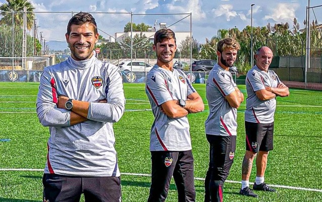 Álvaro Del Moral, opción número 1 para el banquillo del Atlético Levante