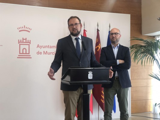 El Ayuntamiento de Murcia, al borde del apagón: el PP acusa a los anteriores 'inquilinos' de no pagar la luz