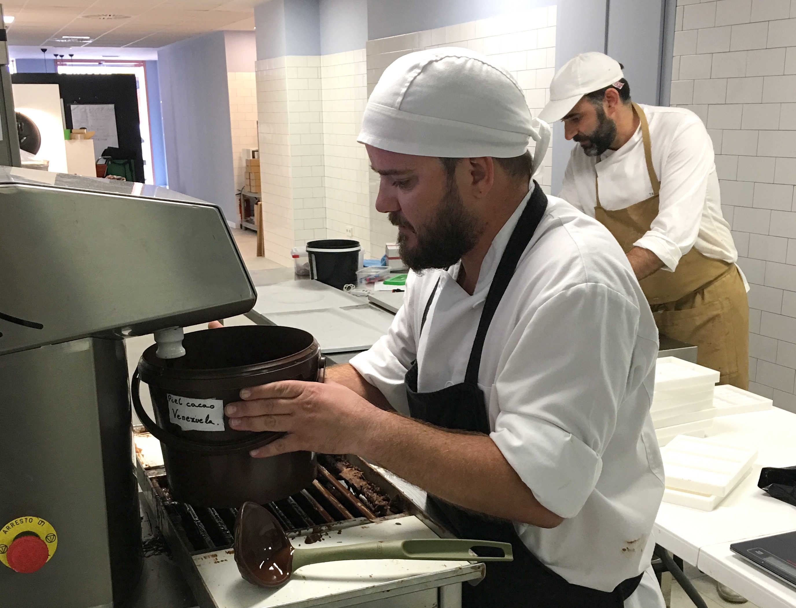 La nueva especie en la Valencia capital alimentaria: urbanitas convertidos en productores locales  