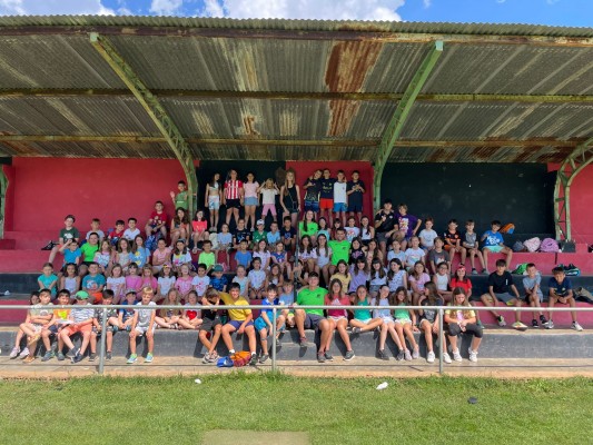 
L'Escola d'Estiu de Vilafranca dona la benvinguda a 160 alumnes