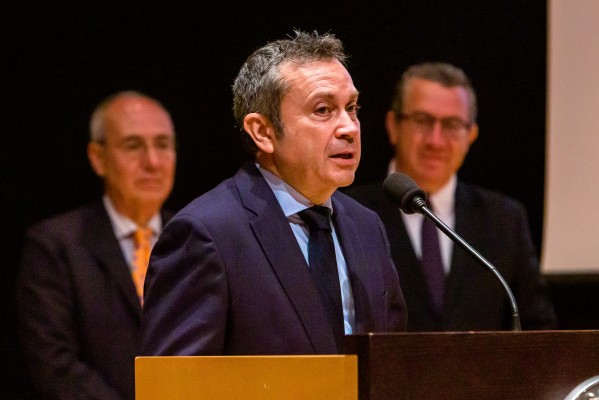 El benidormense César Evangelio Luz gana el Premio 'Miquel Llinares Barceló'