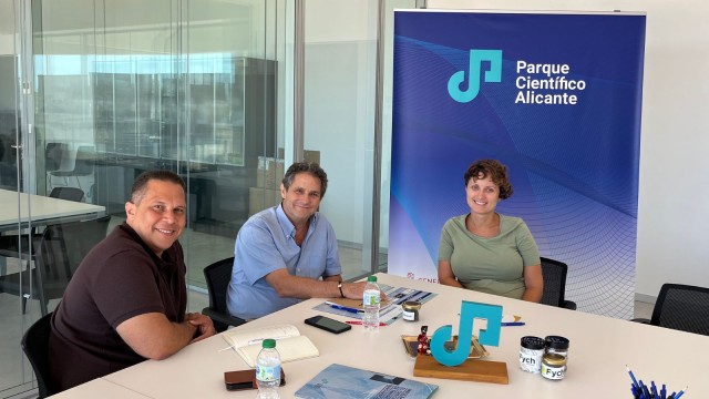 El Parque Científico de Alicante organiza un encuentro entre la empresa Aliaxis y sus 'startups' 