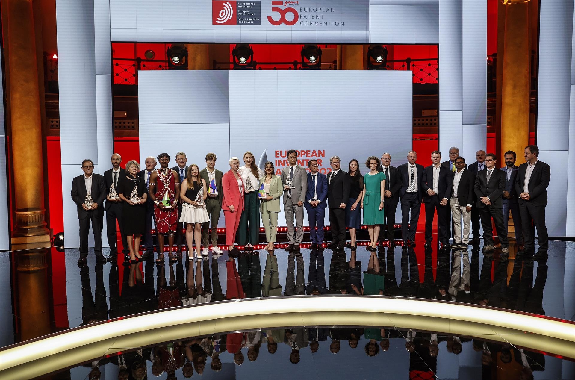 Científicos de CNRS, Neste y Lios y Kai Wu, Turere y Avelino Corma, premios al Inventor Europeo 2023
