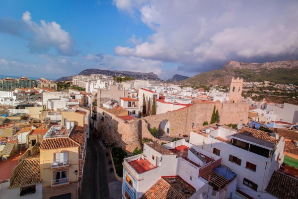 Calp prohíbe obras en agosto y las limita en julio para atajar el ruido en verano 

