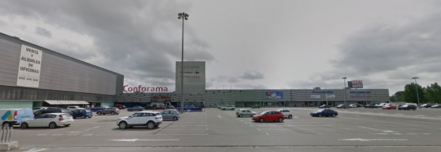 Tres empresarios de Molina compran un centro comercial en Navarra a un fondo americano