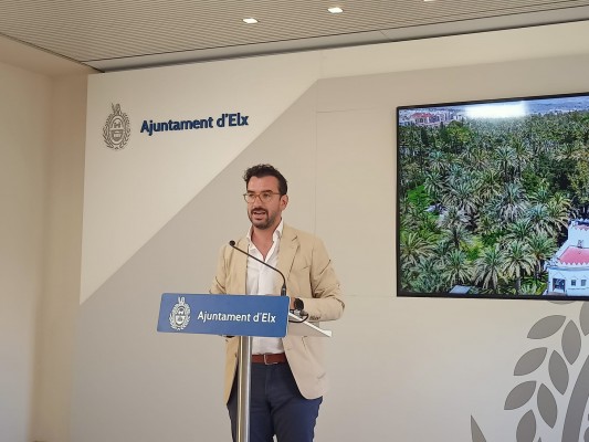 El PP de Elche responde al PSOE y exhibe el bus a las pedanías, el pabellón o plataformas únicas