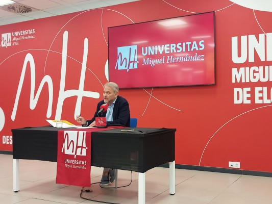 La UMH denuncia al TSJ la creación de Medicina en la UA ante 