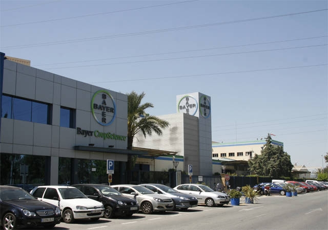 IQV (Mat Holding) compra a Bayer la planta de sanidad vegetal de la multinacional en Valencia