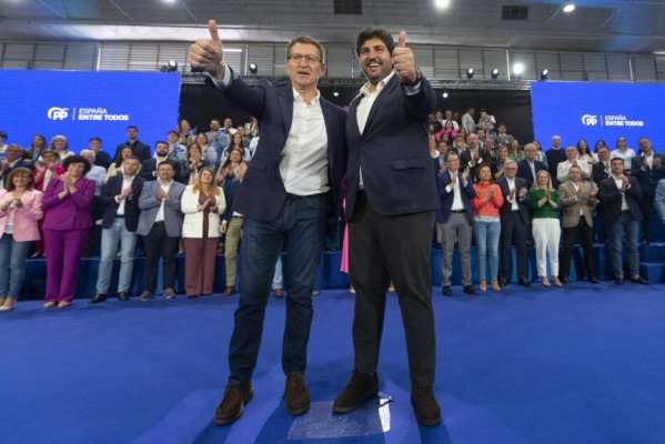 Feijóo advierte a Vox de que sus votantes 