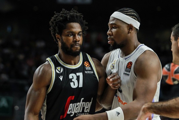 Valencia Basket confía en que Ojeleye pueda ser nigeriano y no extracomunitario en ACB
