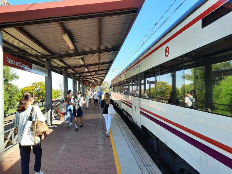 Renfe destinó casi 145 millones a modernizar sus instalaciones y trenes en la Comunitat