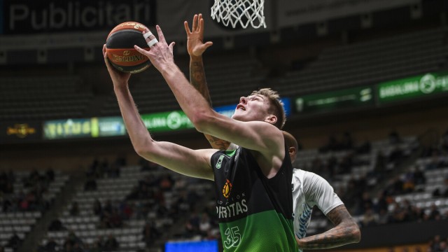 Simon Birgander, pívot internacional sueco, llega al UCAM CB desde el Joventut
