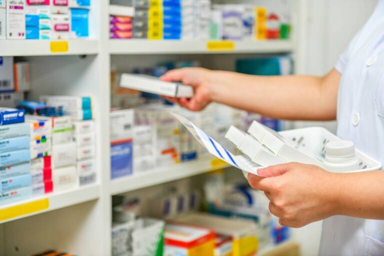 La biomedicina y farmacología emerge de la pandemia con récord de 8.000 millones al PIB