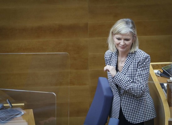 Bravo se aferra al cargo de consellera pese a que Abogacía le recomienda que dimita 