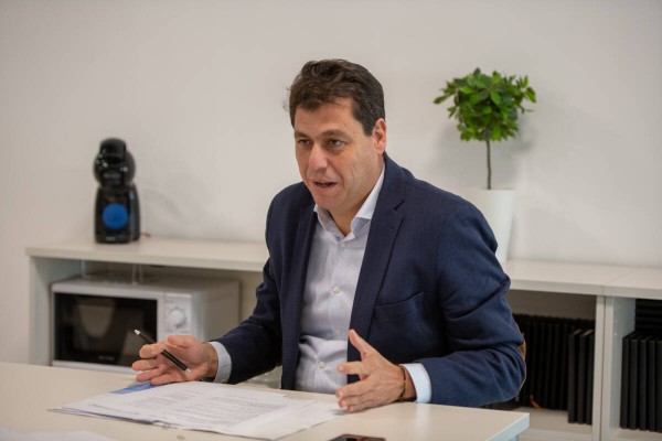 Uepal celebra el acercamiento entre Elche y Alicante para crear la Región Funcional
