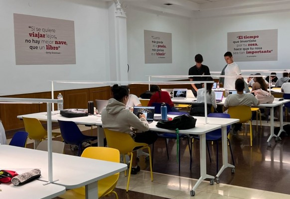 Paterna amplía el horario de apertura del Centro de Estudios Arcoíris durante este verano