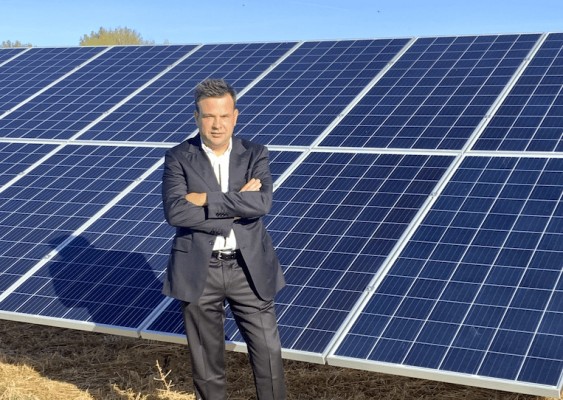 Audax Renovables, en plan Astérix: resiste al acoso bajista siendo una de las acciones más rentables