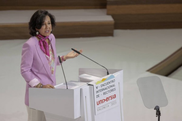 Banco Santander eleva su participación en el capital de Repsol hasta el 3,21%