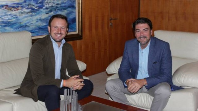 Alicante reabre la cooperación con Elche y plantea que participe en la revisión del PGOU