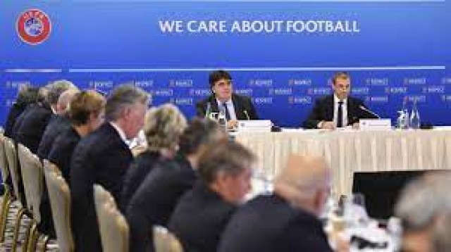 El ejecutivo de la UEFA aprueba la entrada de jugadores y aficionados en los grupos de decisión