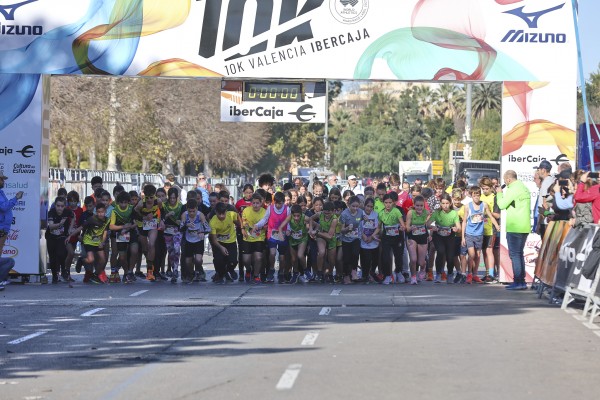 Quirónsalud renueva su compromiso con el 10K Valencia Ibercaja y amplía su apoyo al 10Kids 