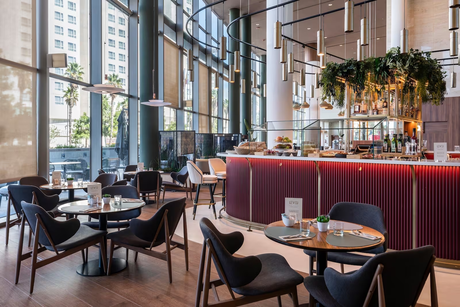 Bar Oval en Meliá València - 