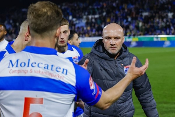 Schreuder ya tiene presión en Castalia: 