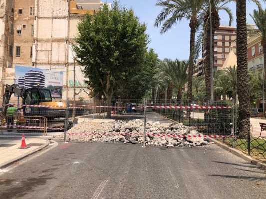 Los hoteles de Alicante alertan de desinformación y merma de confort por las obras del Centro