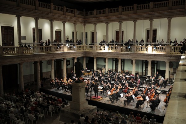 La Orquesta de València homenajea al maestro José Serrano en Serenates

