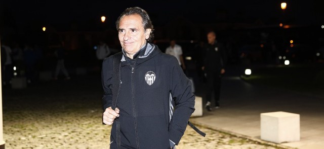 Mario Suárez anota un doblete y vuelve a poner al Valencia CF por delante