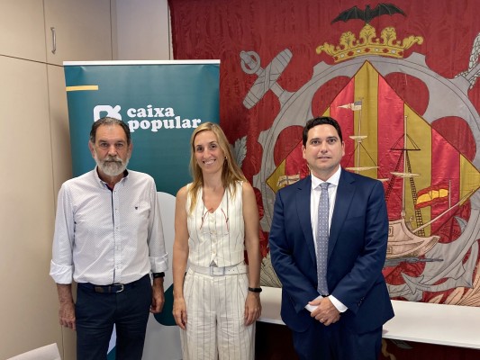 Caixa Popular y el Colegio Oficial de Agentes de Aduanas se unen para fortalecer el comercio exterior