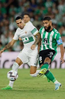 El Elche hace oficial el traspaso de Omar Mascarell al Mallorca