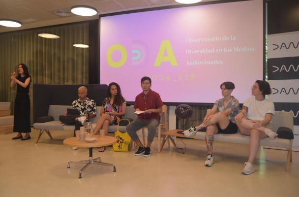 El 44% de los personajes en la ficción española son mujeres, el 9% del colectivo LGTBIQA+ y 12% personas racializadas
