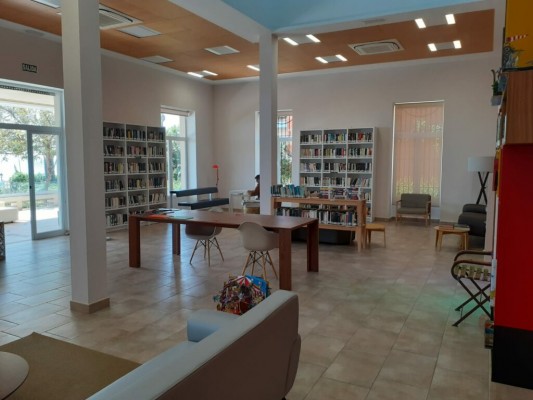 Empieza la temporada de verano en las bibliotecas del Mar de Benicàssim con talleres de inglés
