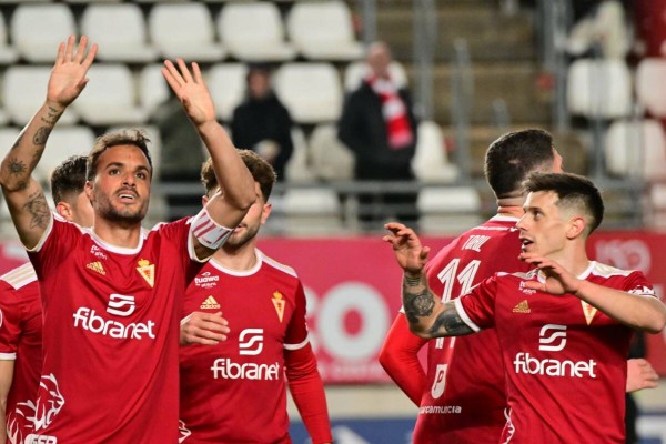 El Real Murcia tiene a Málaga, Ibiza, Castilla y Atlético entre sus rivales 