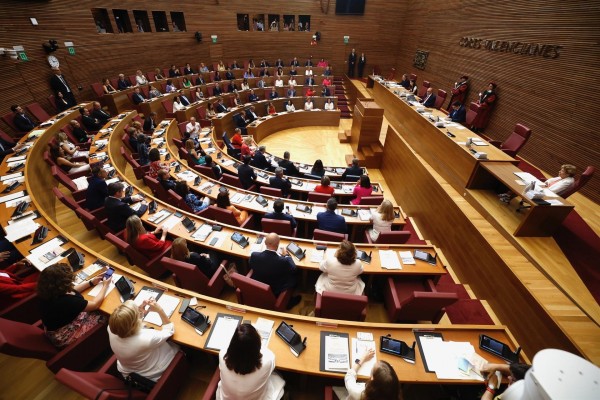 Los juramentos y promesas de diputados: 