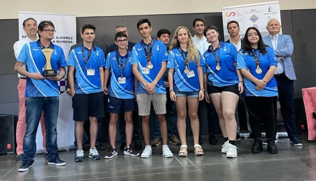 Campeones de España sub-16 con la selección valenciana
